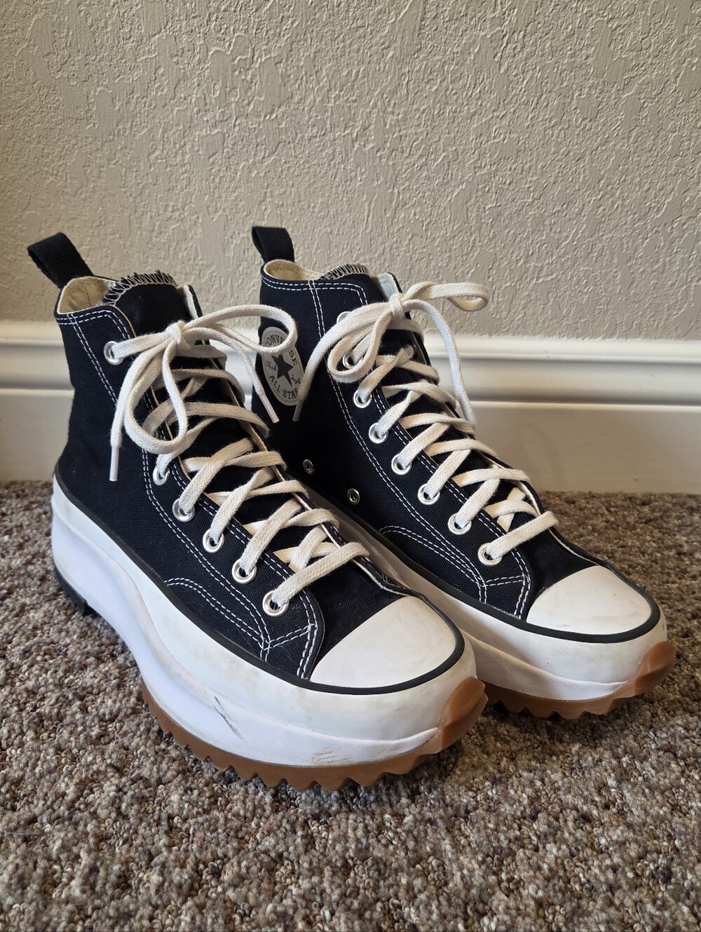 Converse Unisex Run Star Hike Platform High-Top Sneakers - Black & White
